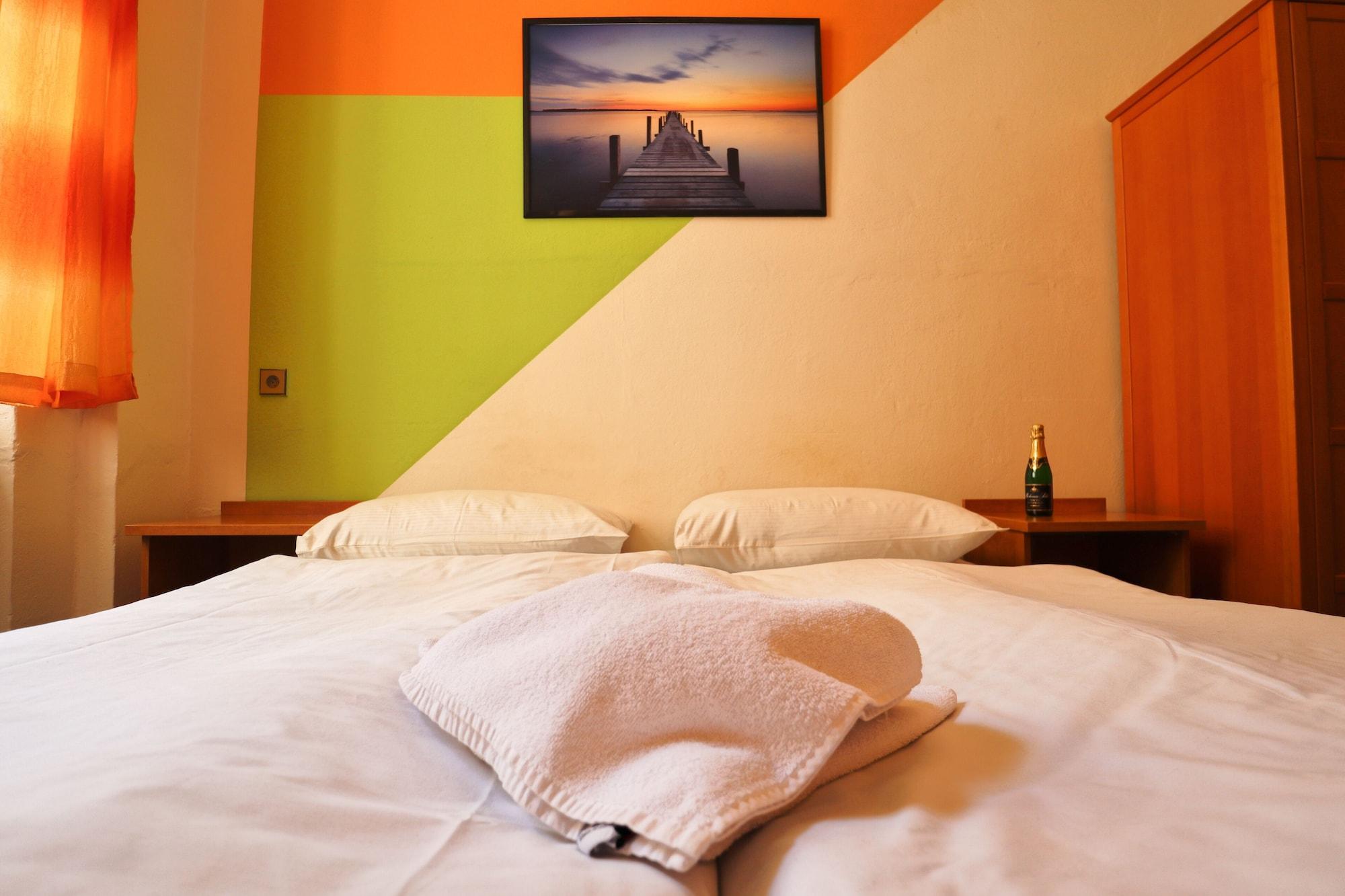 A Plus Hostel - Centrum Prague Exterior photo