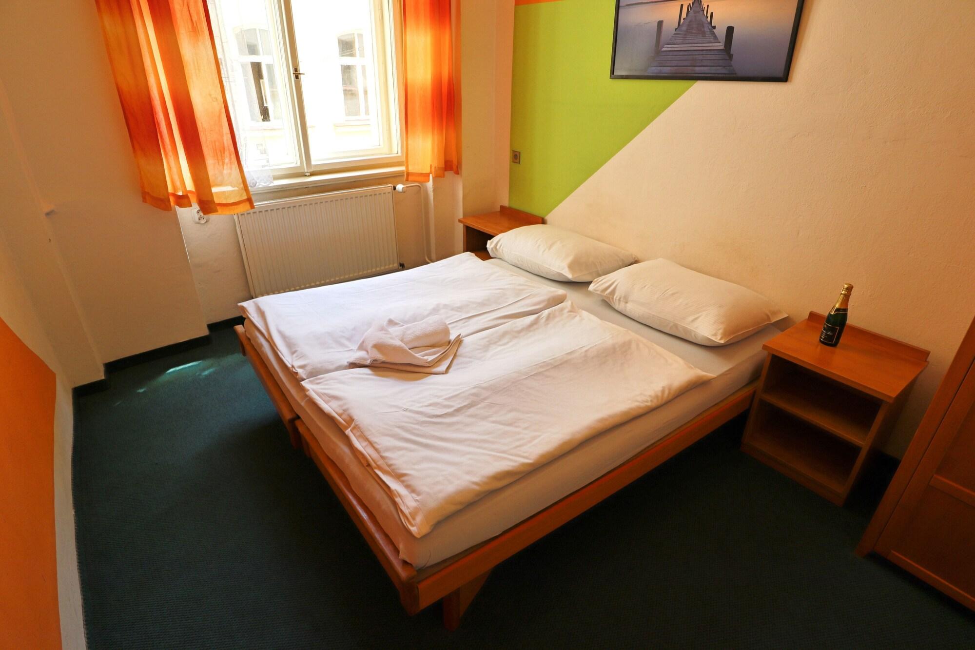 A Plus Hostel - Centrum Prague Exterior photo